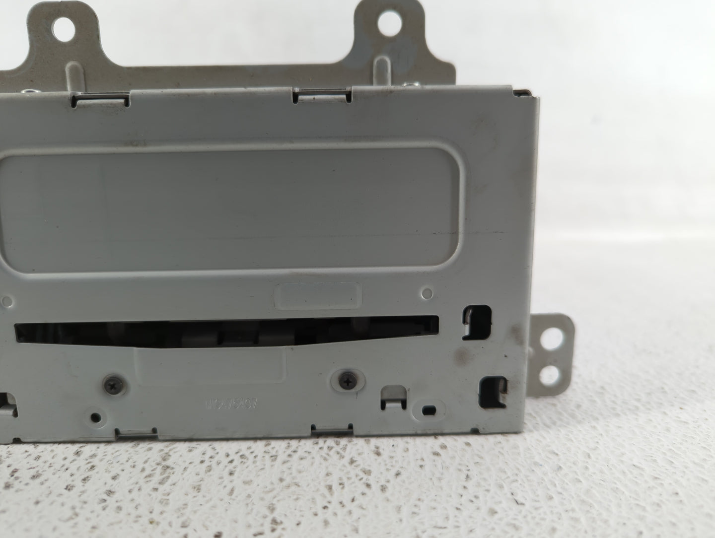 2011-2012 Chevrolet Cruze Radio AM FM Cd Player Receiver Replacement P/N:22870782 Fits Fits 2010 2011 2012 OEM Used Auto Par