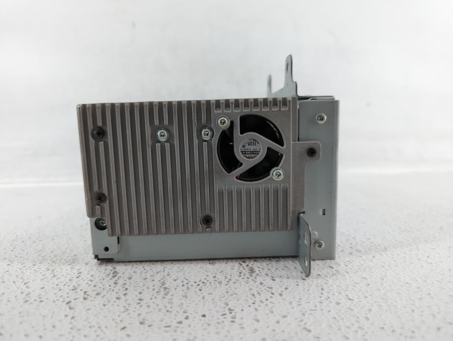 2011-2012 Chevrolet Cruze Radio AM FM Cd Player Receiver Replacement P/N:22870782 Fits Fits 2010 2011 2012 OEM Used Auto Par