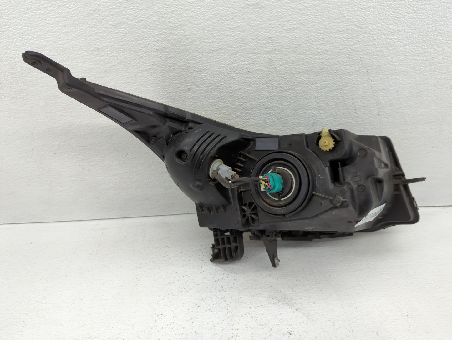 2011-2012 Chevrolet Cruze Driver Left Oem Head Light Headlight Lamp - Oemusedautoparts1.com