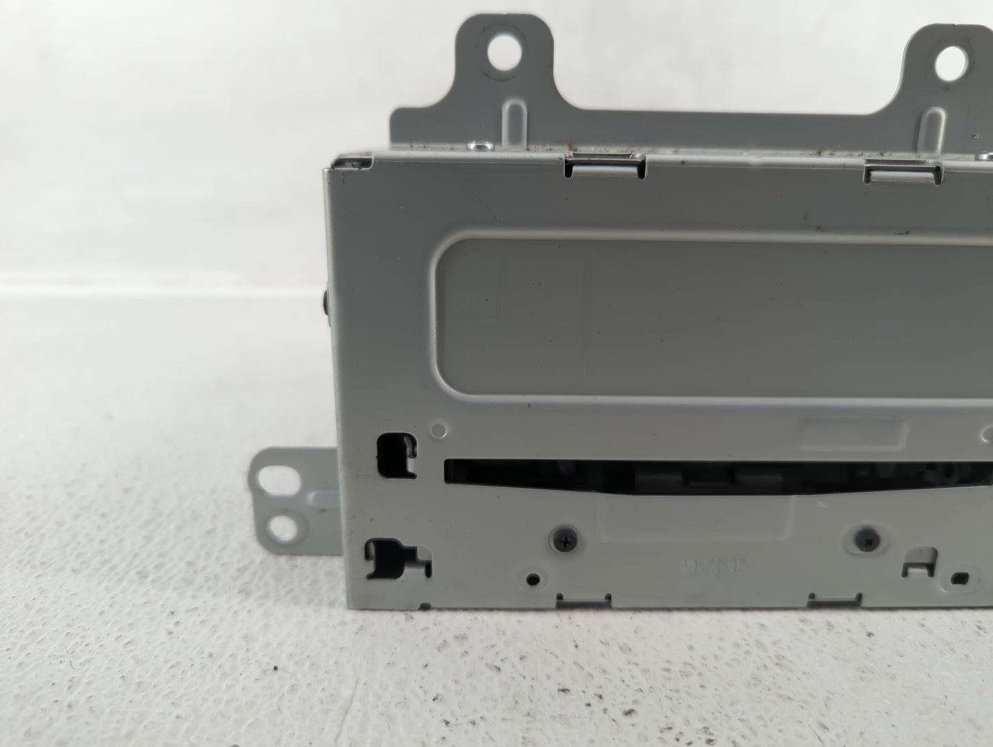 2011-2012 Chevrolet Cruze Radio AM FM Cd Player Receiver Replacement P/N:22870782 Fits Fits 2010 2011 2012 OEM Used Auto Par