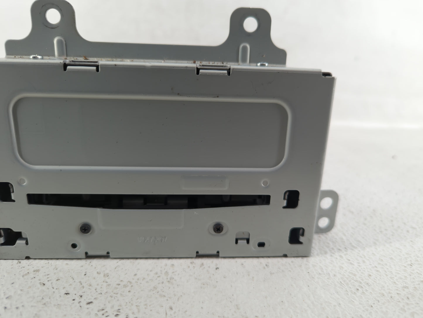 2011-2012 Chevrolet Cruze Radio AM FM Cd Player Receiver Replacement P/N:22870782 Fits Fits 2010 2011 2012 OEM Used Auto Par