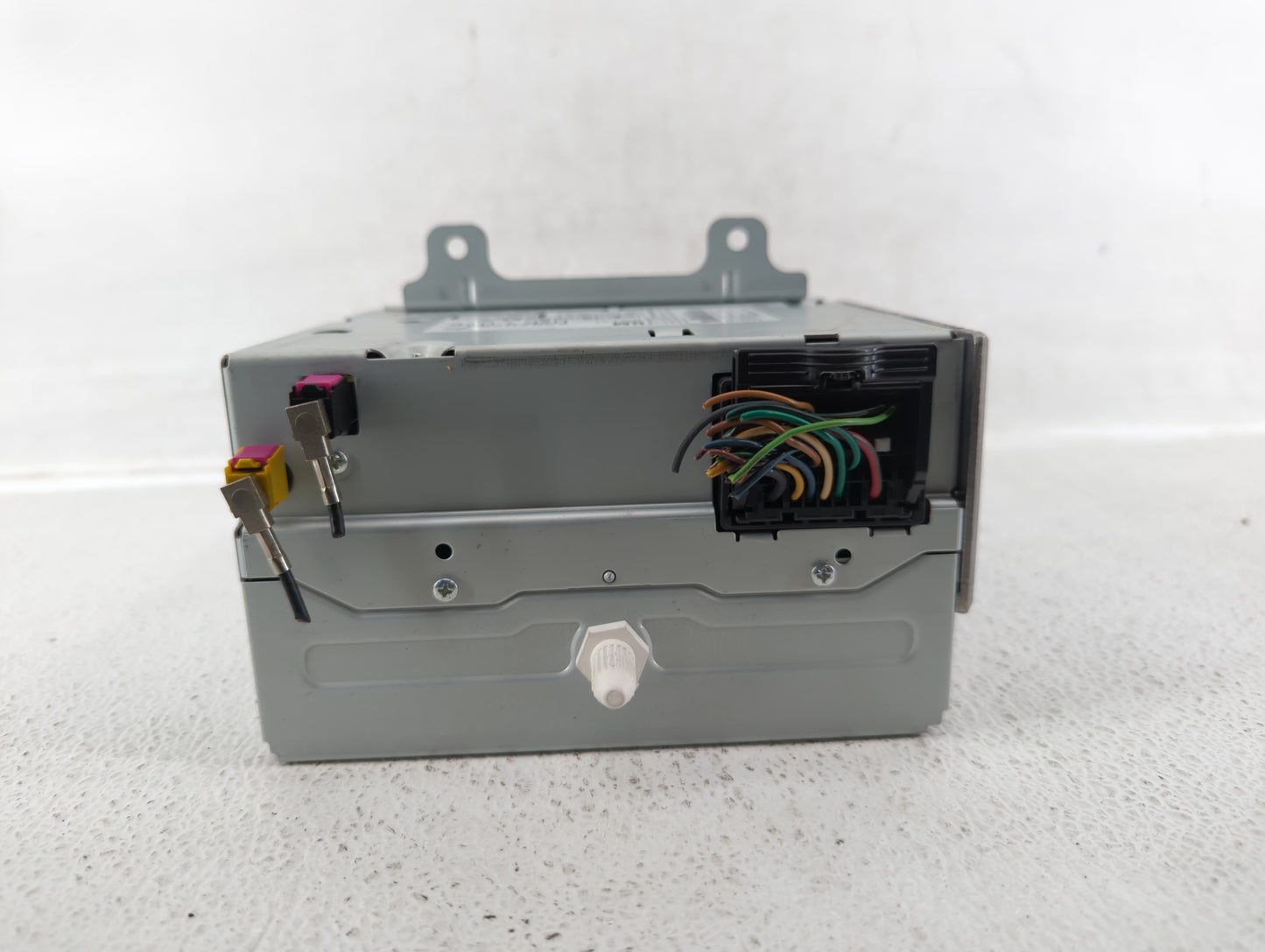 2011-2012 Chevrolet Cruze Radio AM FM Cd Player Receiver Replacement P/N:22870782 Fits Fits 2010 2011 2012 OEM Used Auto Par