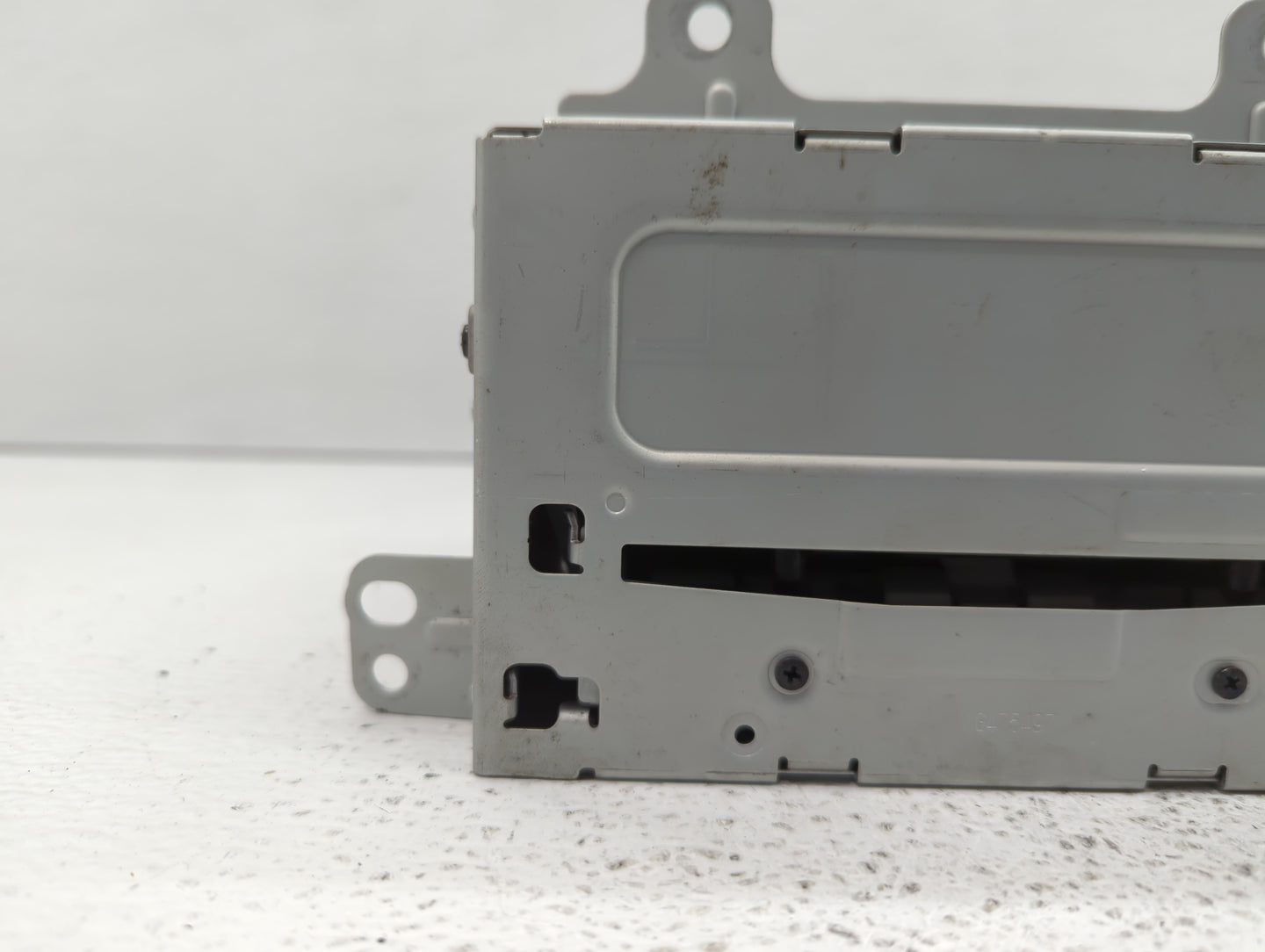 2011-2012 Chevrolet Cruze Radio AM FM Cd Player Receiver Replacement P/N:22870782 Fits Fits 2010 2011 2012 OEM Used Auto Par