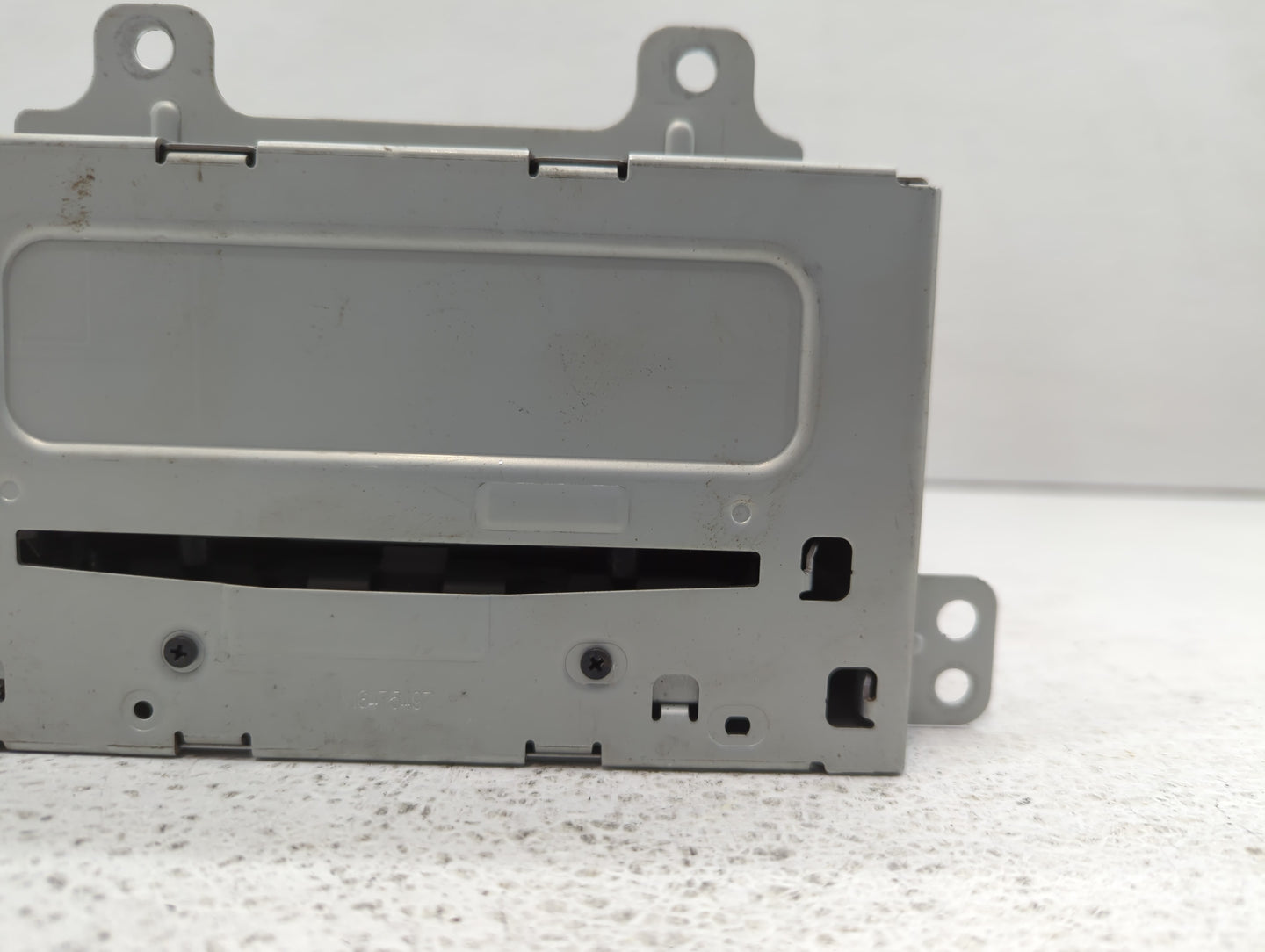 2011-2012 Chevrolet Cruze Radio AM FM Cd Player Receiver Replacement P/N:22870782 Fits Fits 2010 2011 2012 OEM Used Auto Par