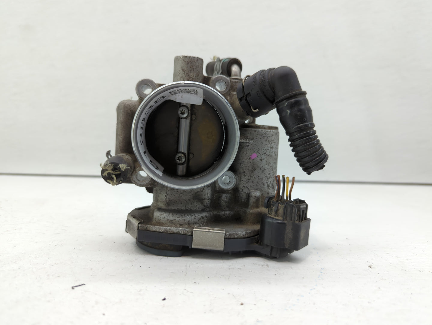 2011-2016 Chevrolet Cruze Throttle Body P/N:55 577 375 Fits Fits 2009 2010 2011 2012 2013 2014 2015 2016 2017 2018 OEM Used 