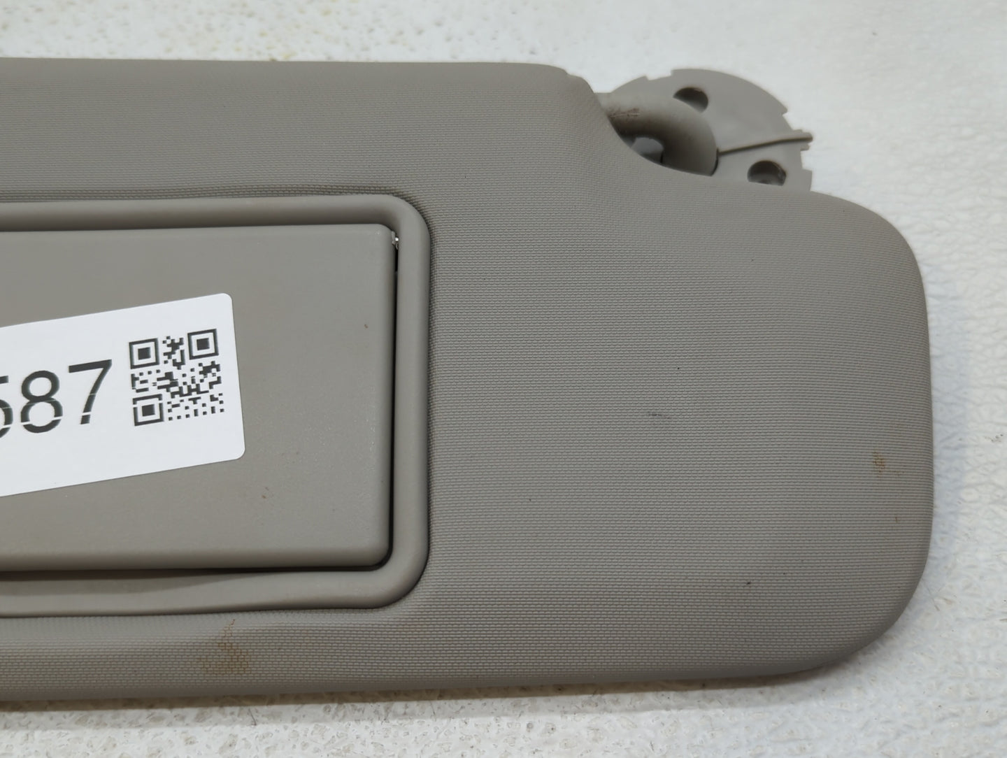 2011-2016 Chevrolet Cruze Sun Visor Shade Replacement Passenger Right Mirror Fits Fits 2011 2012 2013 2014 2015 2016 OEM Use