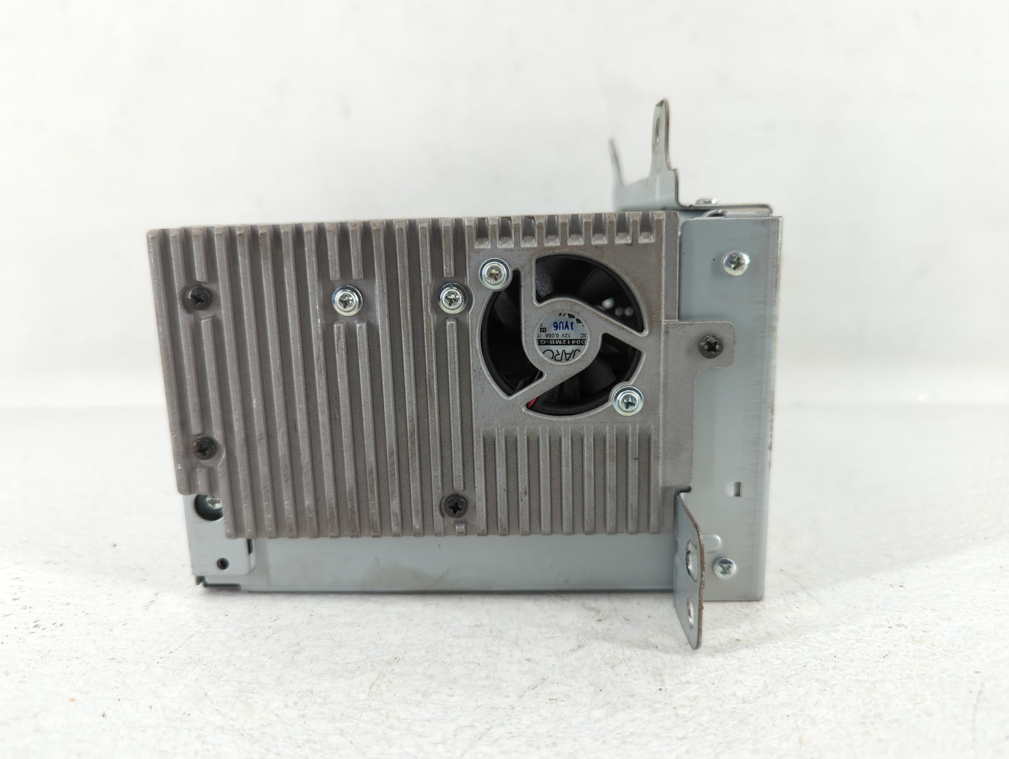 2012-2012 Chevrolet Cruze Am Fm Cd Player Radio Receiver - Oemusedautoparts1.com