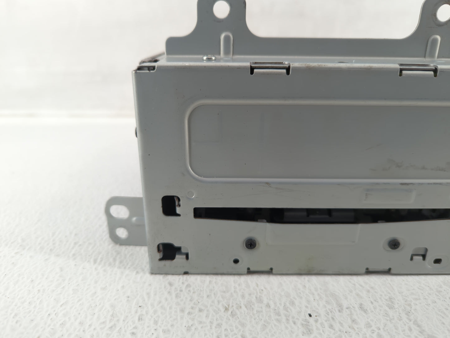 2012-2012 Chevrolet Cruze Am Fm Cd Player Radio Receiver - Oemusedautoparts1.com
