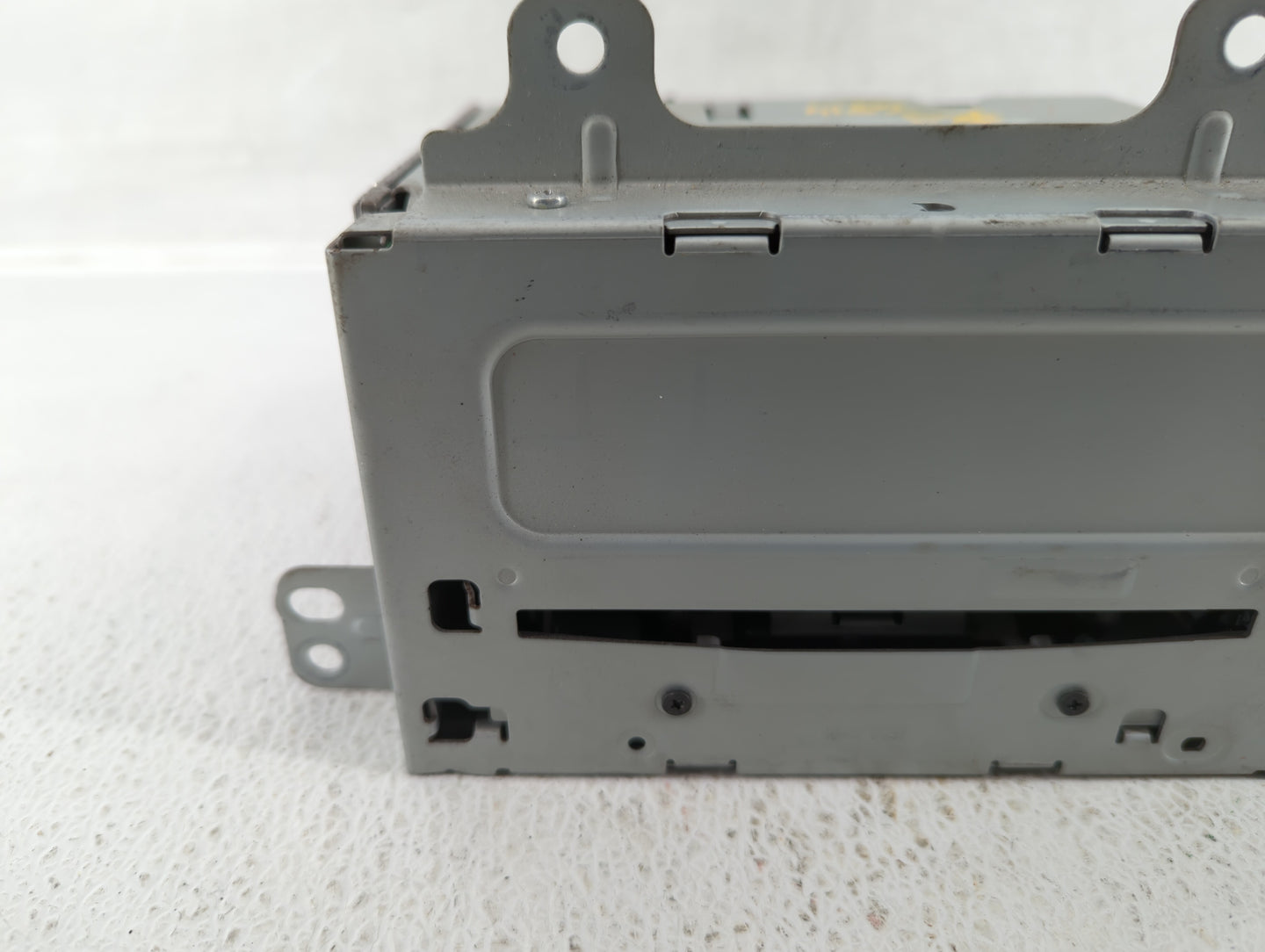 2012 Chevrolet Cruze Radio AM FM Cd Player Receiver Replacement P/N:22815634 Fits OEM Used Auto Parts - Oemusedautoparts1.co