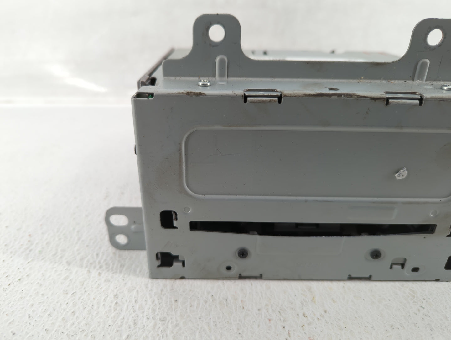 2011-2012 Chevrolet Cruze Radio AM FM Cd Player Receiver Replacement P/N:22815634 Fits Fits 2010 2011 2012 OEM Used Auto Par