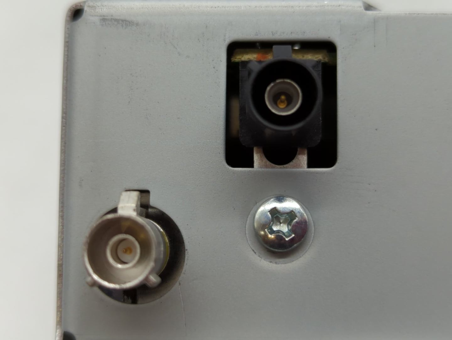 2011-2012 Chevrolet Cruze Am Fm Cd Player Radio Receiver - Oemusedautoparts1.com