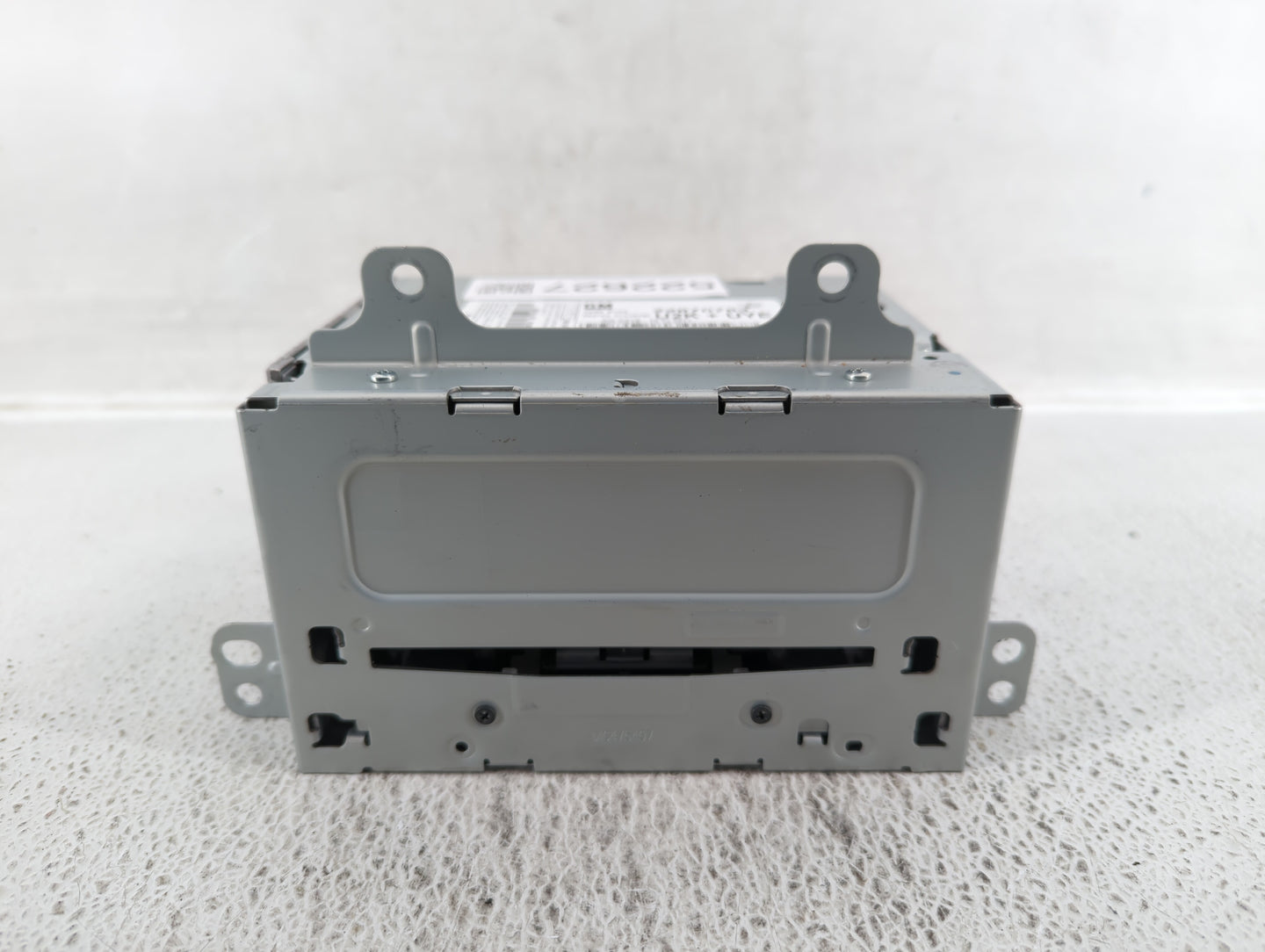2011-2012 Chevrolet Cruze Am Fm Cd Player Radio Receiver - Oemusedautoparts1.com