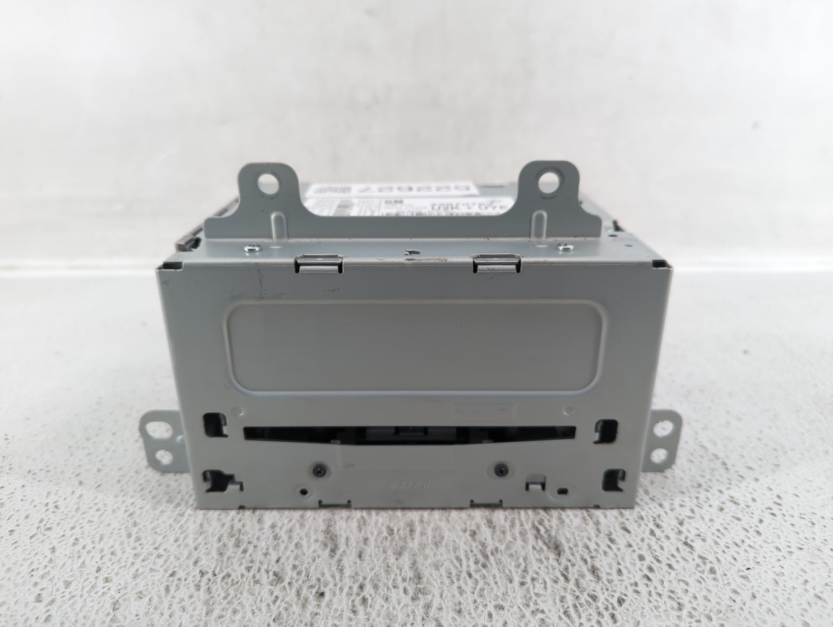 2011-2012 Chevrolet Cruze Am Fm Cd Player Radio Receiver 522627 - Oemusedautoparts1.com