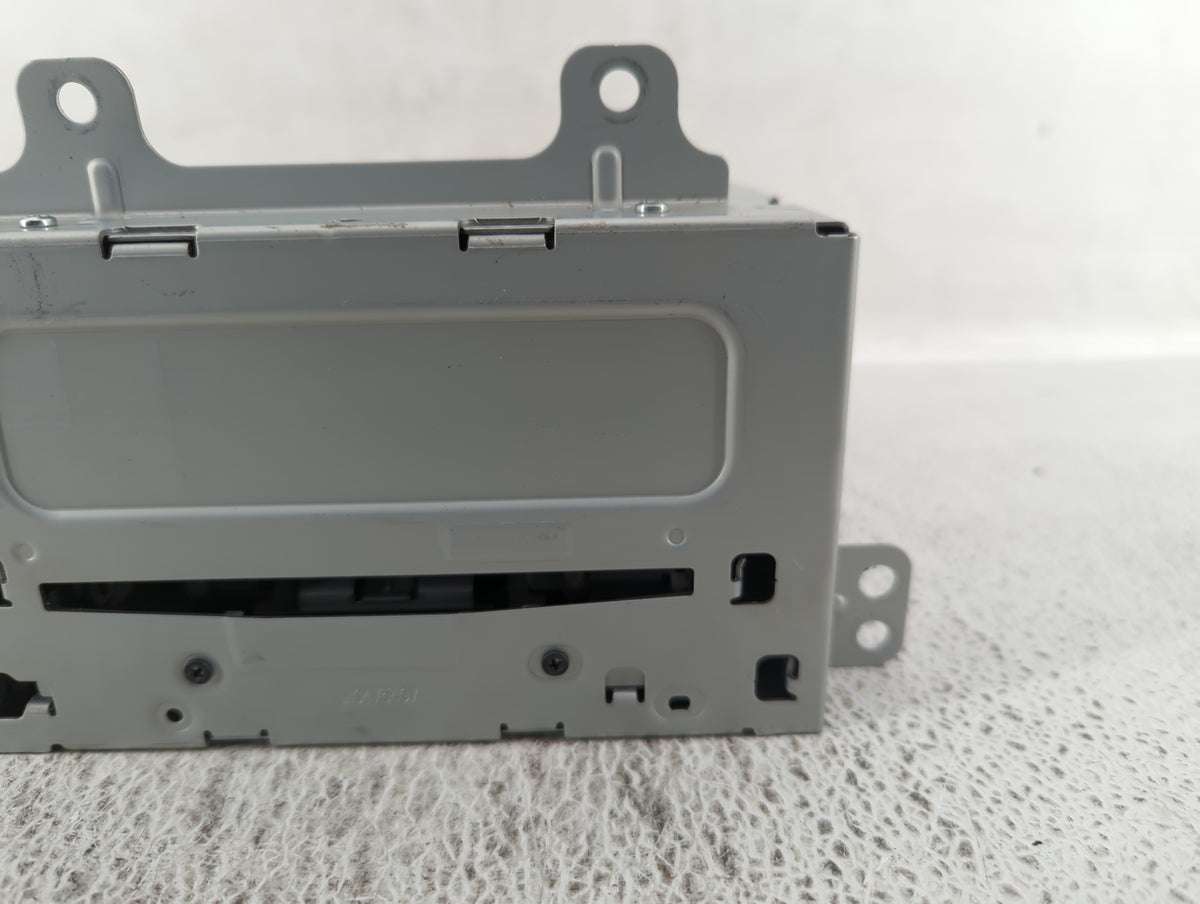 2011-2012 Chevrolet Cruze Am Fm Cd Player Radio Receiver 522627 - Oemusedautoparts1.com