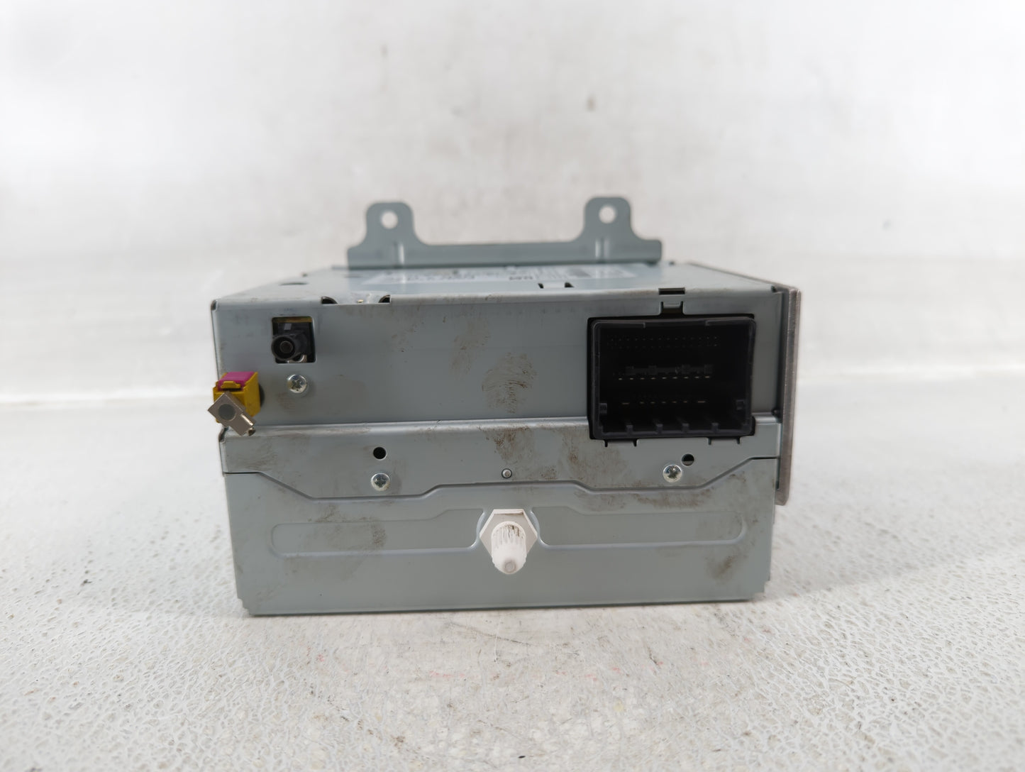 2011-2012 Chevrolet Cruze Radio AM FM Cd Player Receiver Replacement P/N:22870782 Fits Fits 2010 2011 2012 OEM Used Auto Par