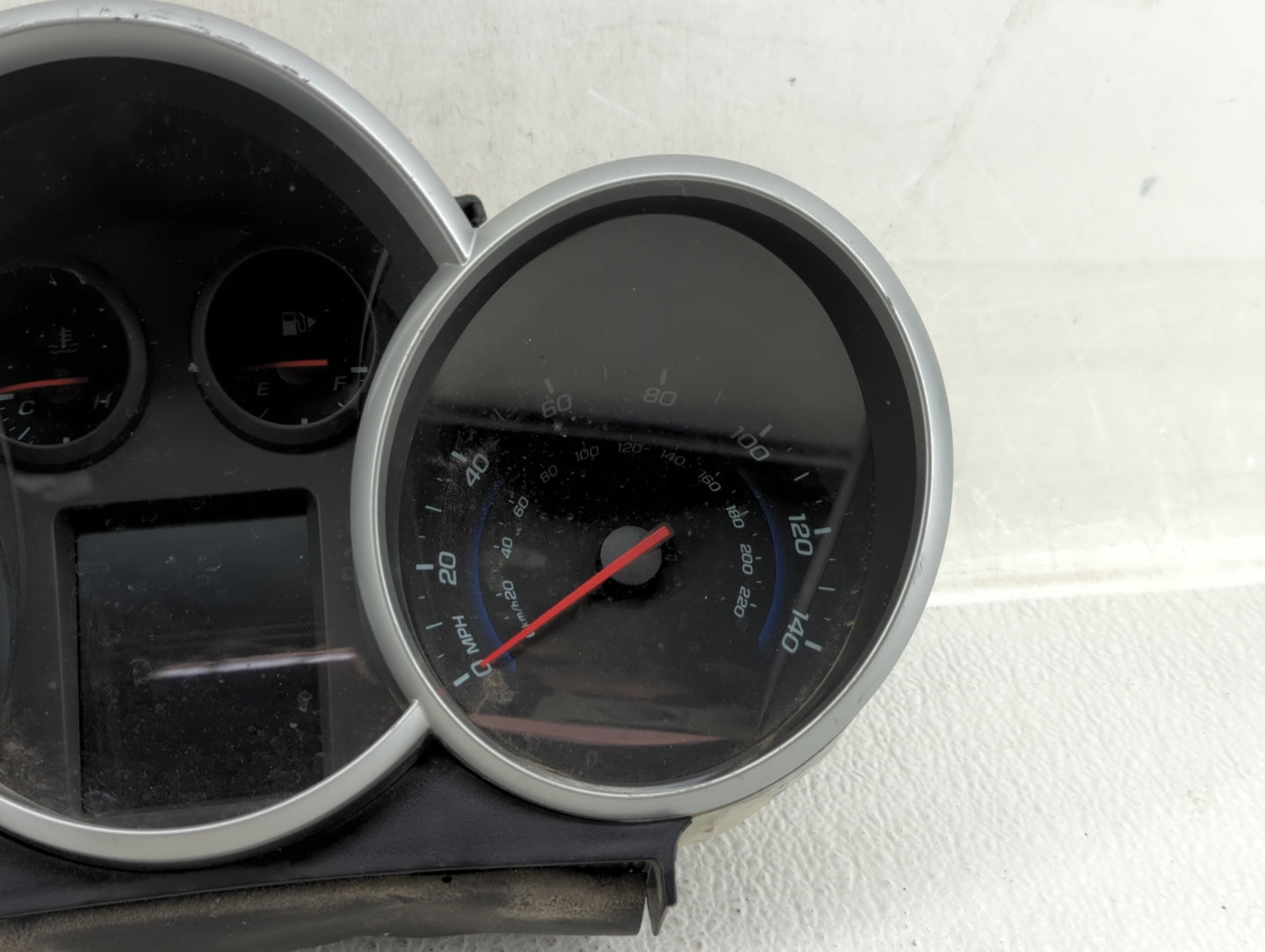 2012 Chevrolet Cruze Instrument Cluster Speedometer Gauges P/N:95487986 Fits OEM Used Auto Parts - Oemusedautoparts1.com