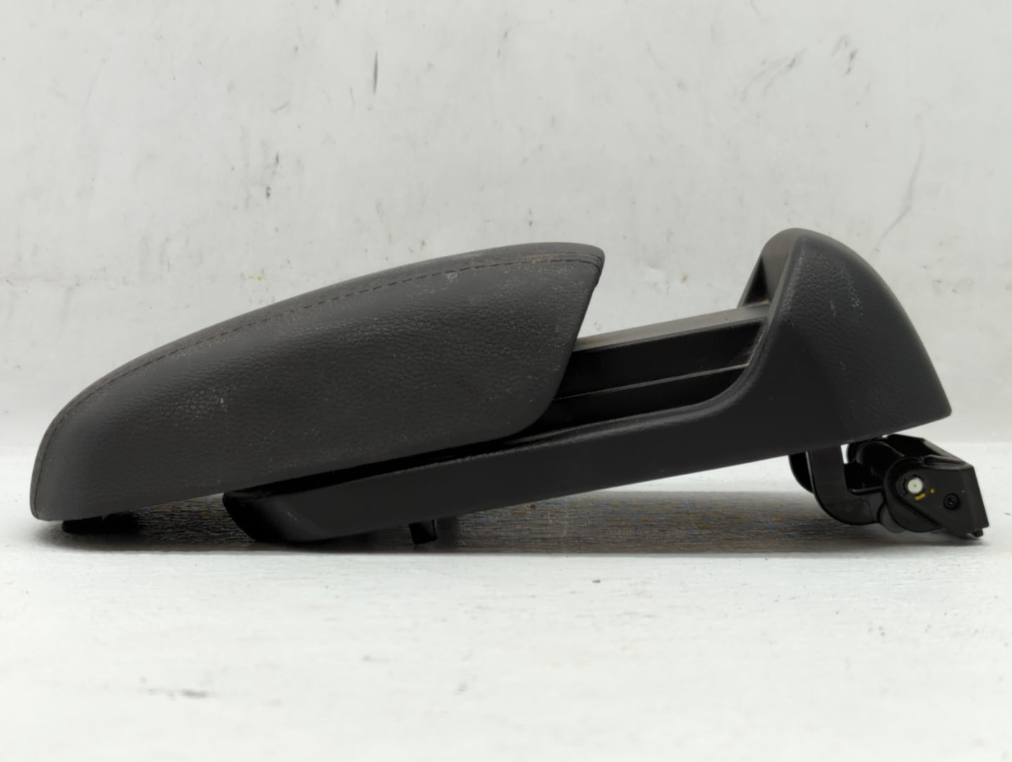 2012 Chevrolet Cruze Center Console Armrest Cover Lid - Oemusedautoparts1.com
