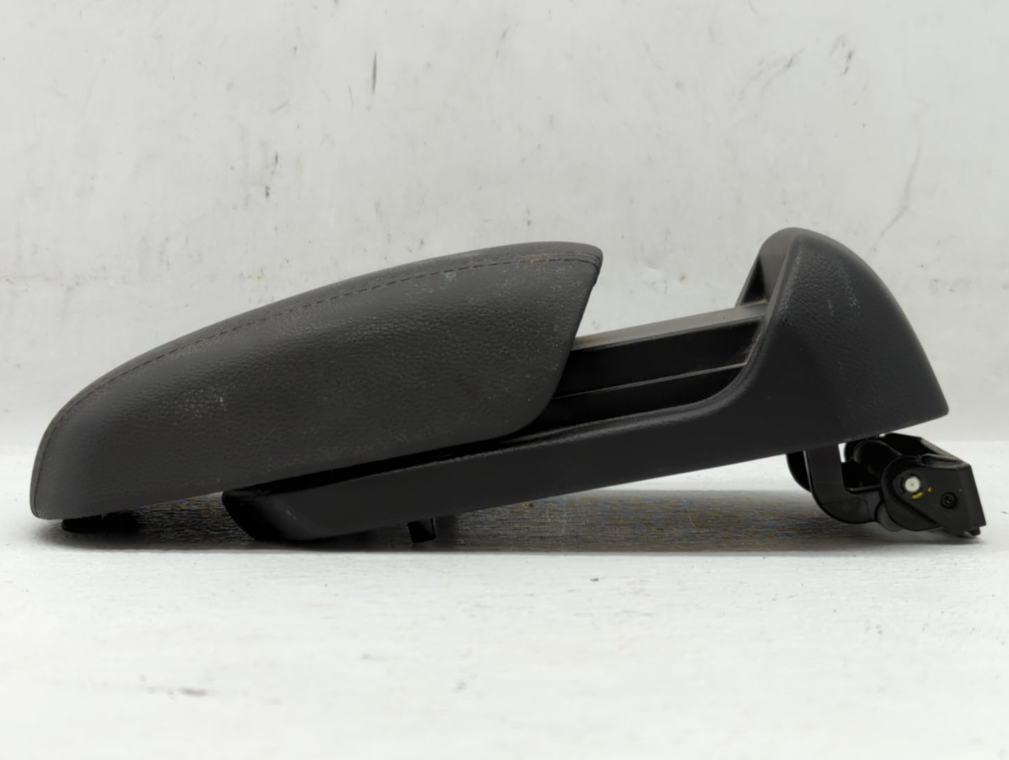 2012 Chevrolet Cruze Center Console Armrest Cover Lid - Oemusedautoparts1.com