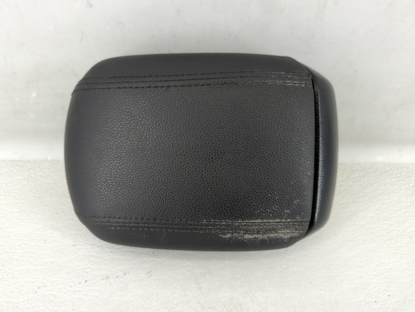 2012 Chevrolet Cruze Center Console Armrest Cover Lid - Oemusedautoparts1.com