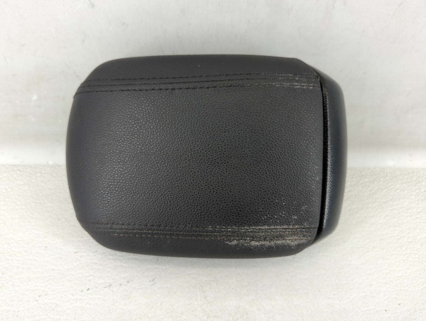 2012 Chevrolet Cruze Center Console Armrest Cover Lid - Oemusedautoparts1.com