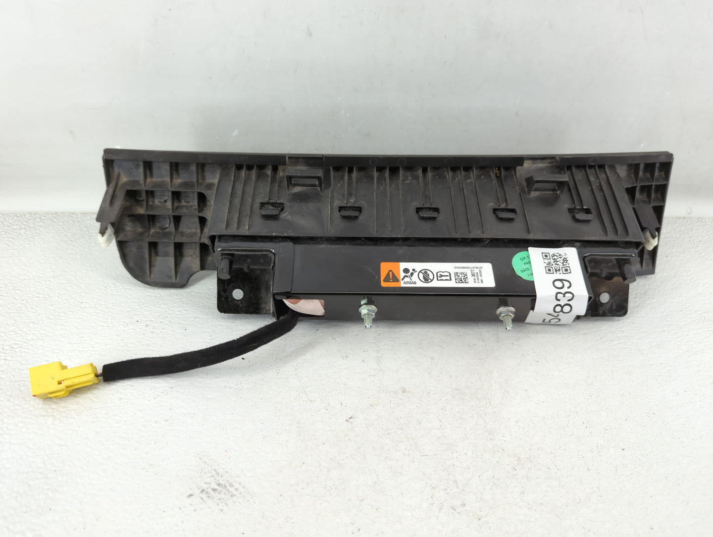 2011-2012 Chevrolet Cruze Air Bag Passenger Right Knee OEM P/N:95483077 Fits Fits 2011 2012 OEM Used Auto Parts - Oemusedaut