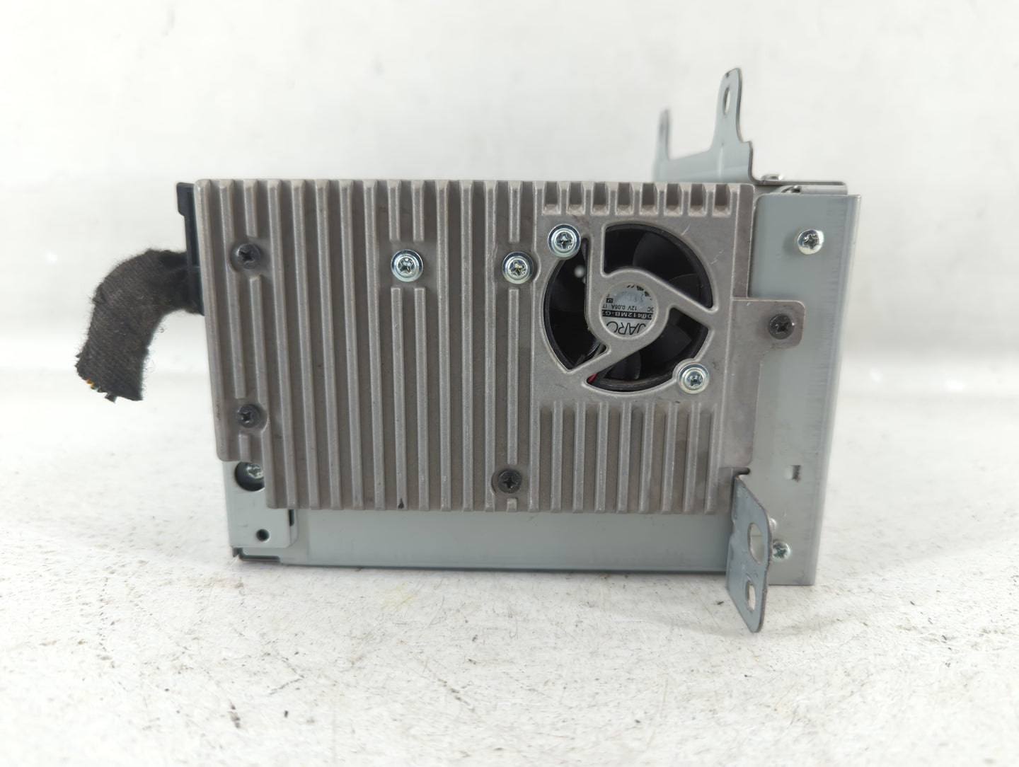 2011-2012 Chevrolet Cruze Am Fm Cd Player Radio Receiver - Oemusedautoparts1.com