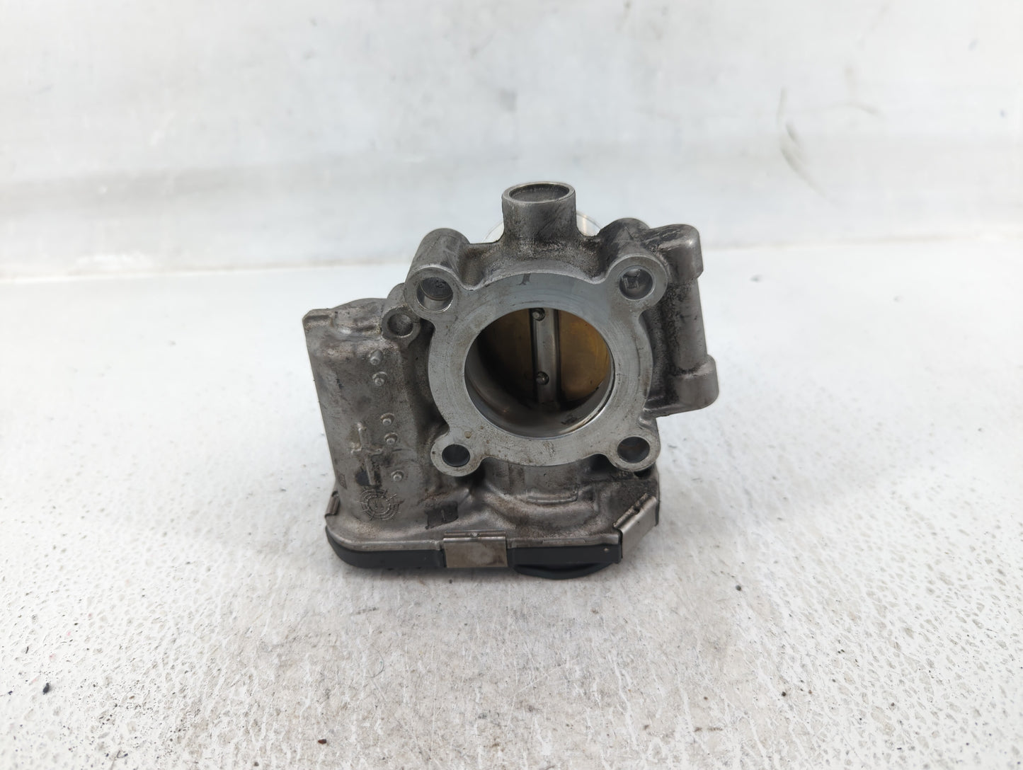 2011-2016 Chevrolet Cruze Throttle Body P/N:55565489 Fits Fits 2011 2012 2013 2014 2015 2016 2017 2018 2019 2020 2021 OEM Us