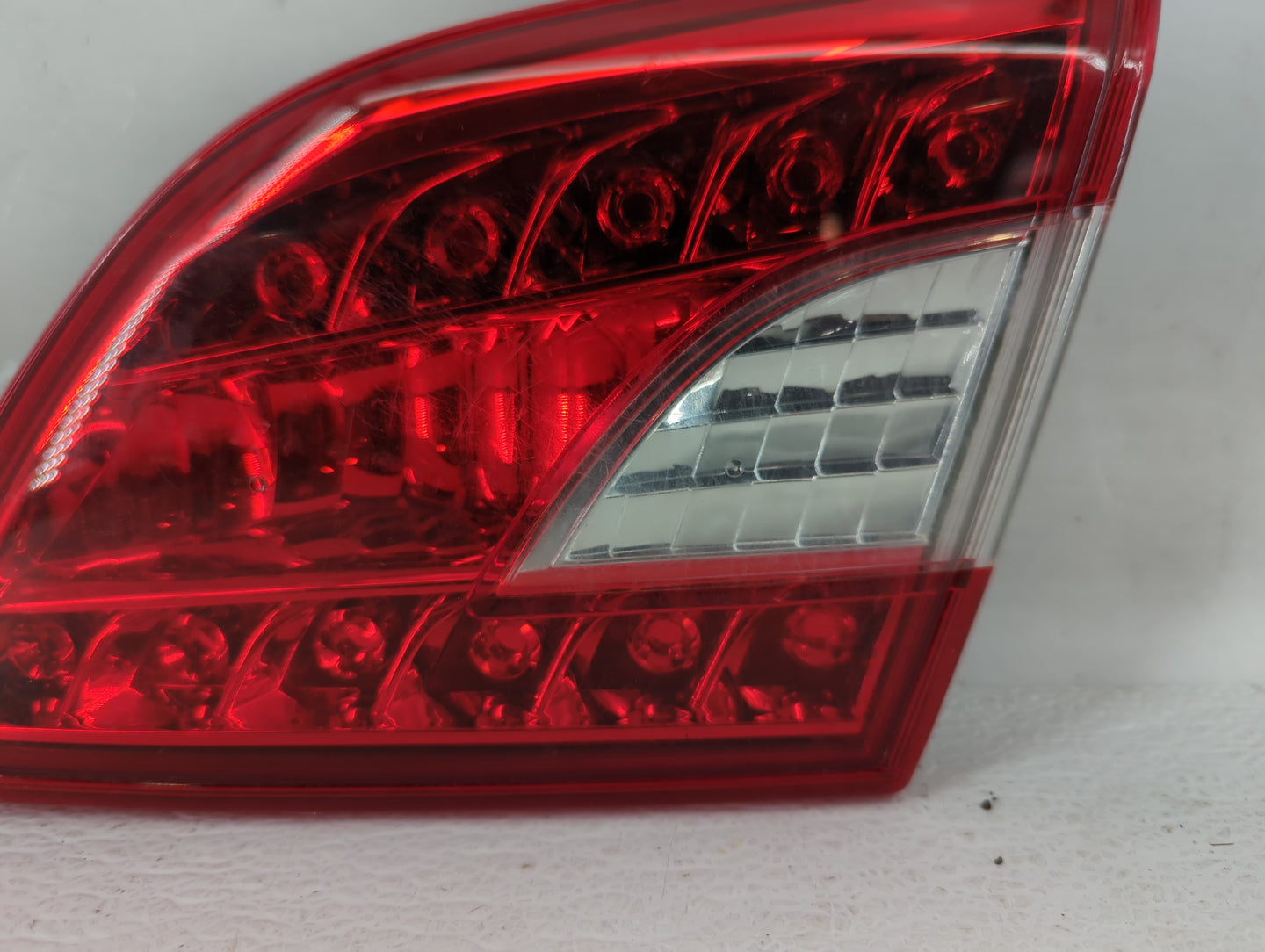 2011-2016 Chevrolet Cruze Tail Light Assembly Driver Left OEM P/N:265503SH5A Fits Fits 2011 2012 2013 2014 2015 2016 OEM Use