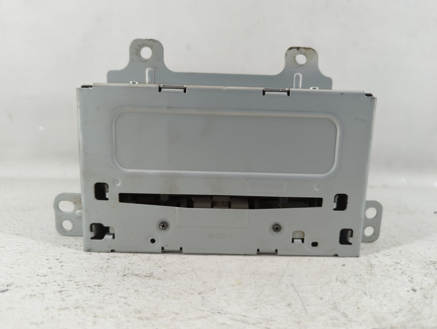2012-2012 Chevrolet Cruze Am Fm Cd Player Radio Receiver - Oemusedautoparts1.com