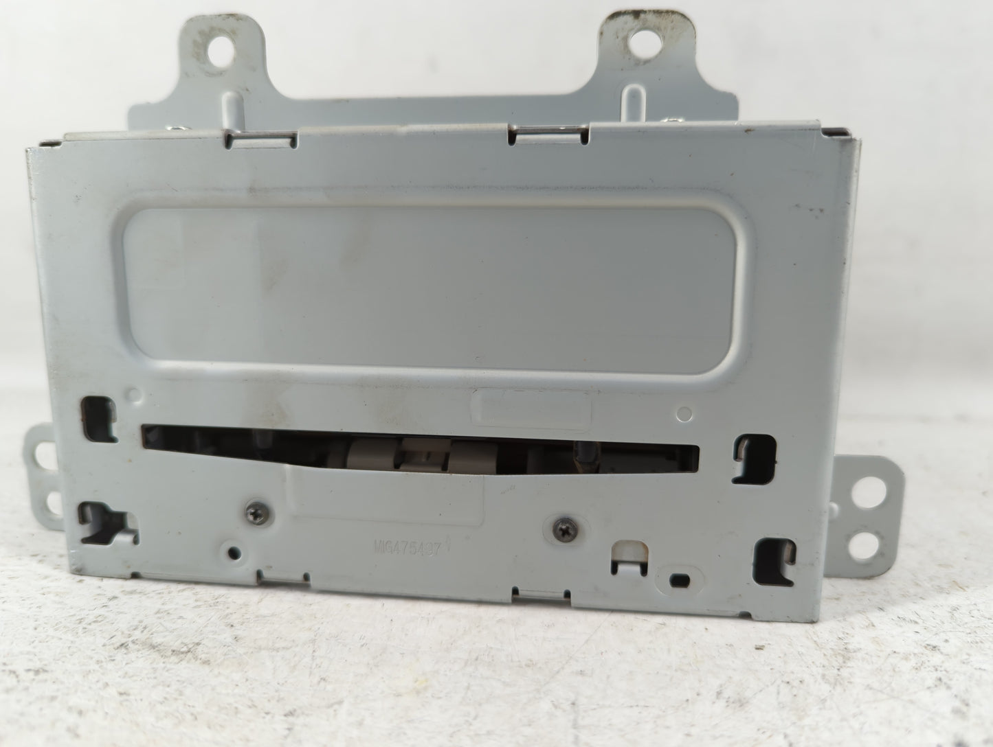 2012-2012 Chevrolet Cruze Am Fm Cd Player Radio Receiver - Oemusedautoparts1.com
