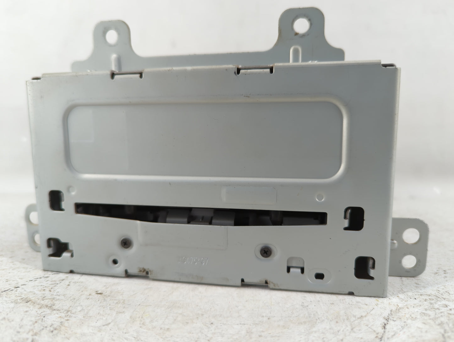2011-2012 Chevrolet Cruze Am Fm Cd Player Radio Receiver - Oemusedautoparts1.com