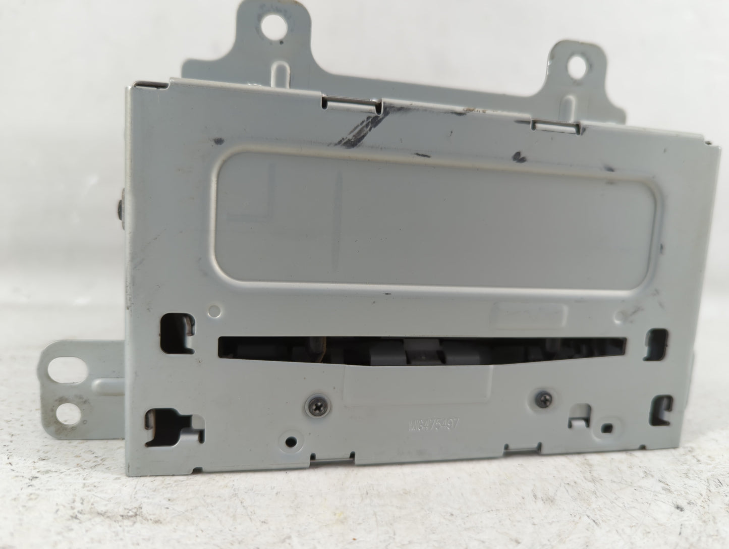 2011-2012 Chevrolet Cruze Am Fm Cd Player Radio Receiver - Oemusedautoparts1.com