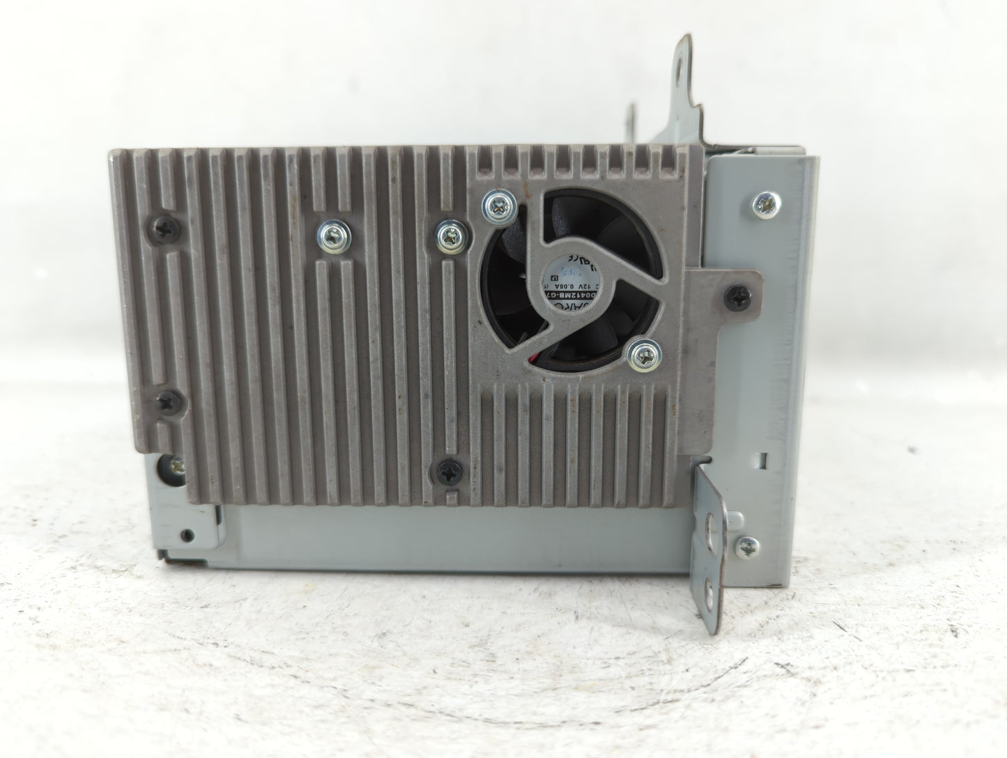 2011-2012 Chevrolet Cruze Am Fm Cd Player Radio Receiver - Oemusedautoparts1.com