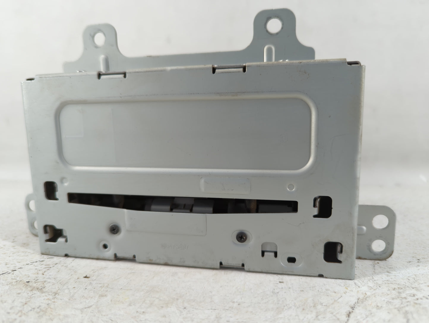 2012-2012 Chevrolet Cruze Am Fm Cd Player Radio Receiver - Oemusedautoparts1.com