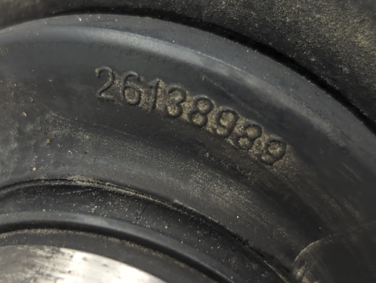 2011-2012 Chevrolet Cruze Axle Shaft Front Driver Cv C/v - Oemusedautoparts1.com