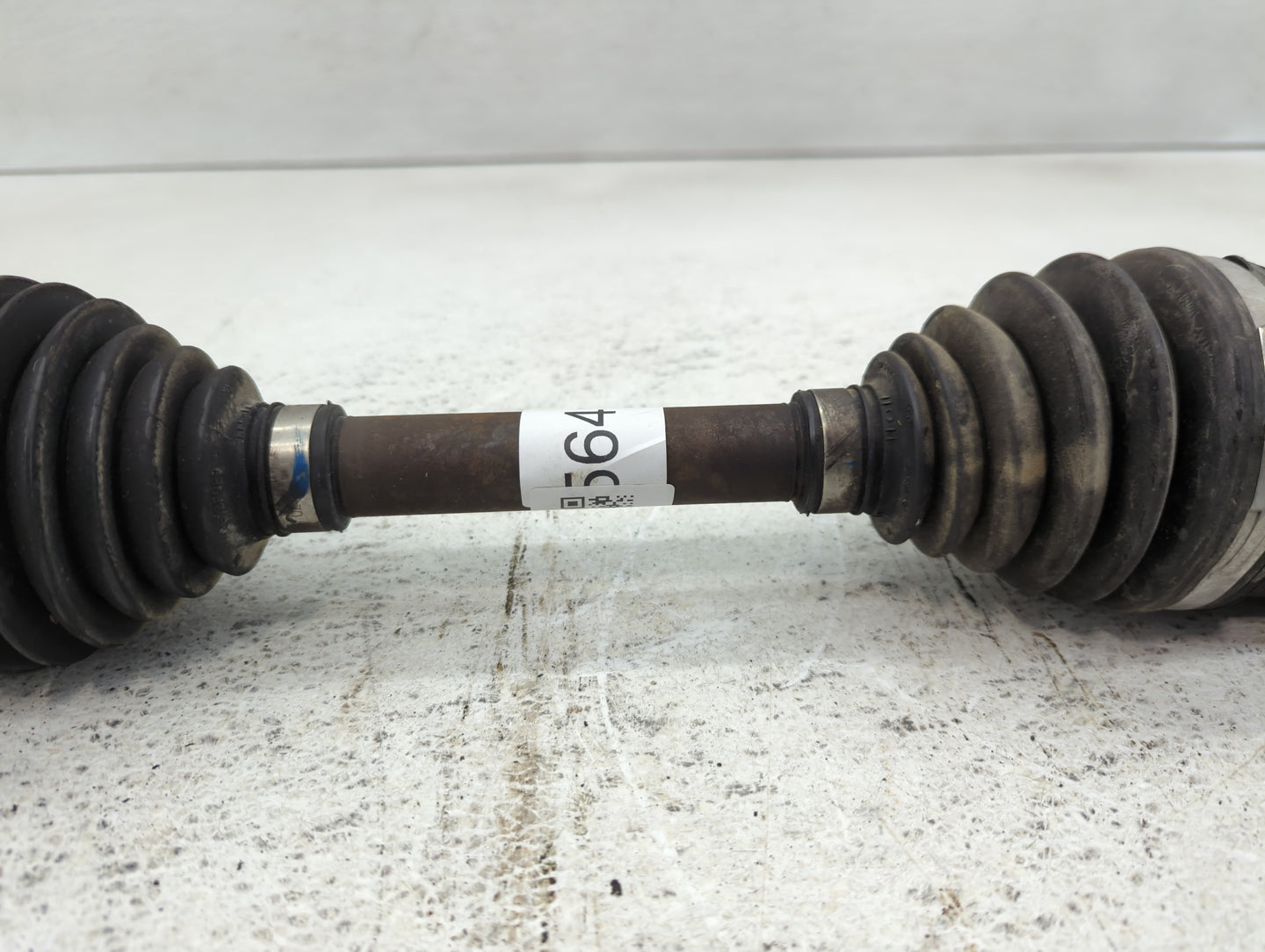2011-2012 Chevrolet Cruze Axle Shaft Front Driver Cv C/v - Oemusedautoparts1.com