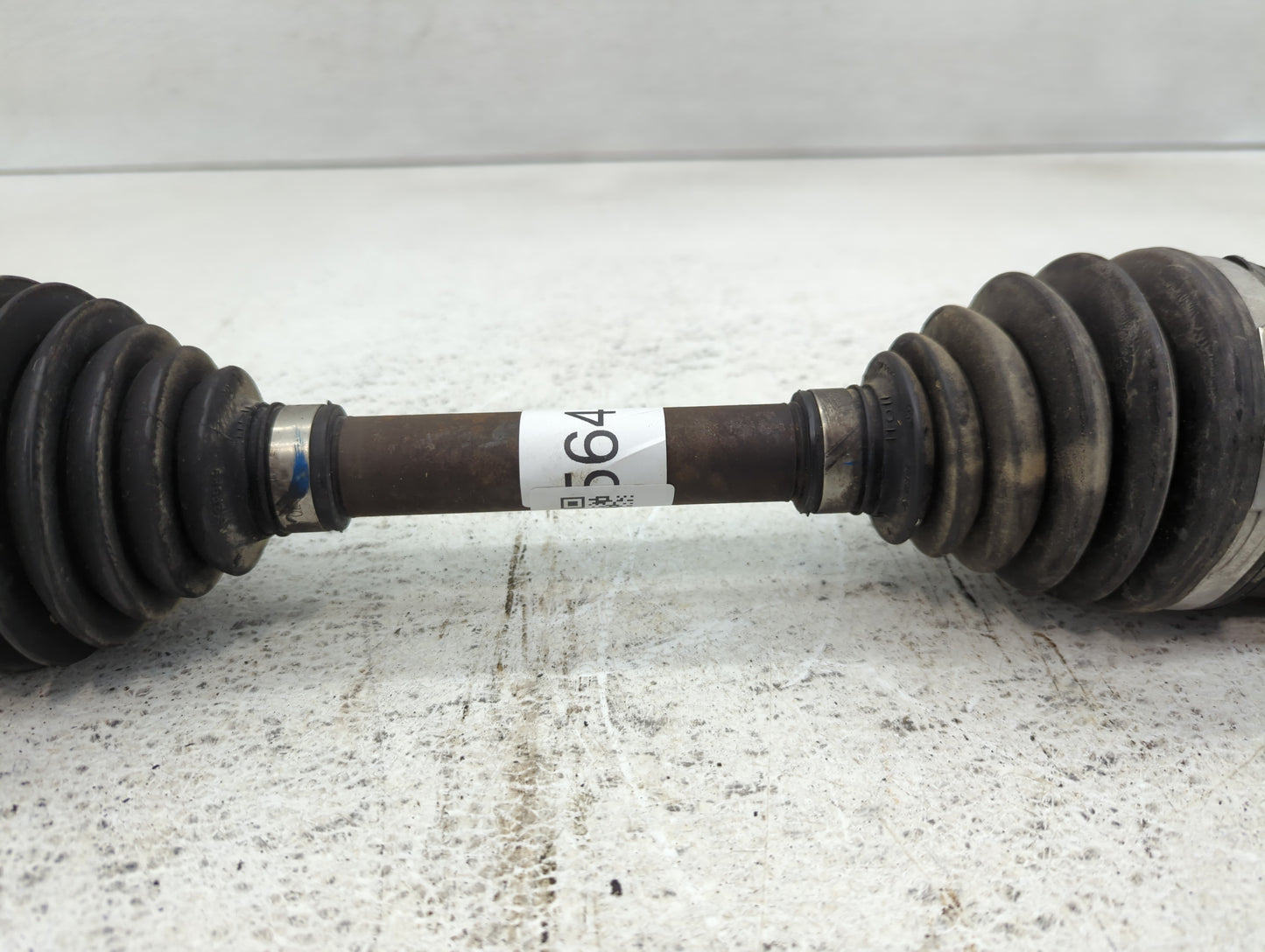 2011-2012 Chevrolet Cruze Axle Shaft Front Driver Cv C/v - Oemusedautoparts1.com