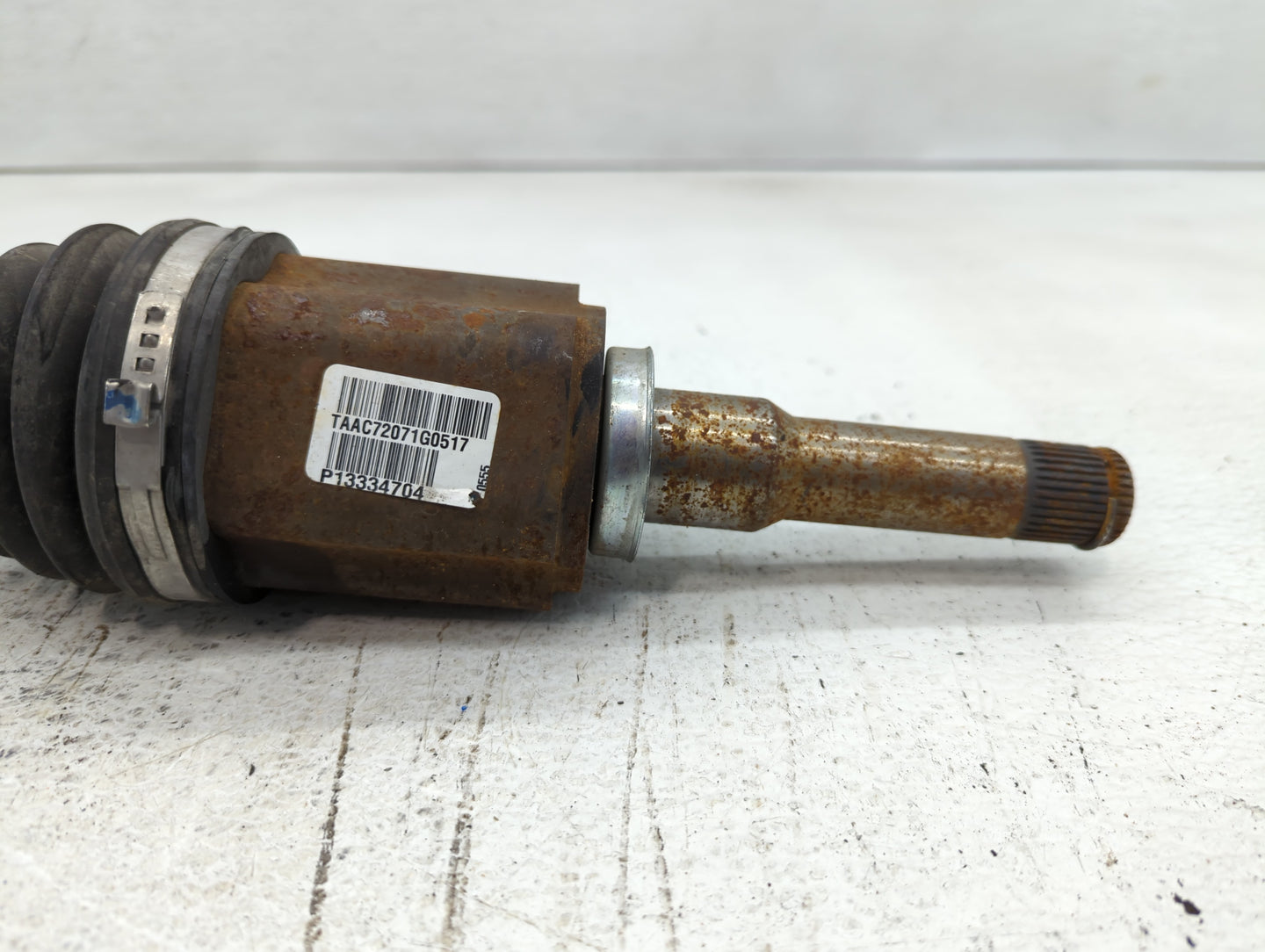 2011-2012 Chevrolet Cruze Axle Shaft Front Driver Cv C/v - Oemusedautoparts1.com