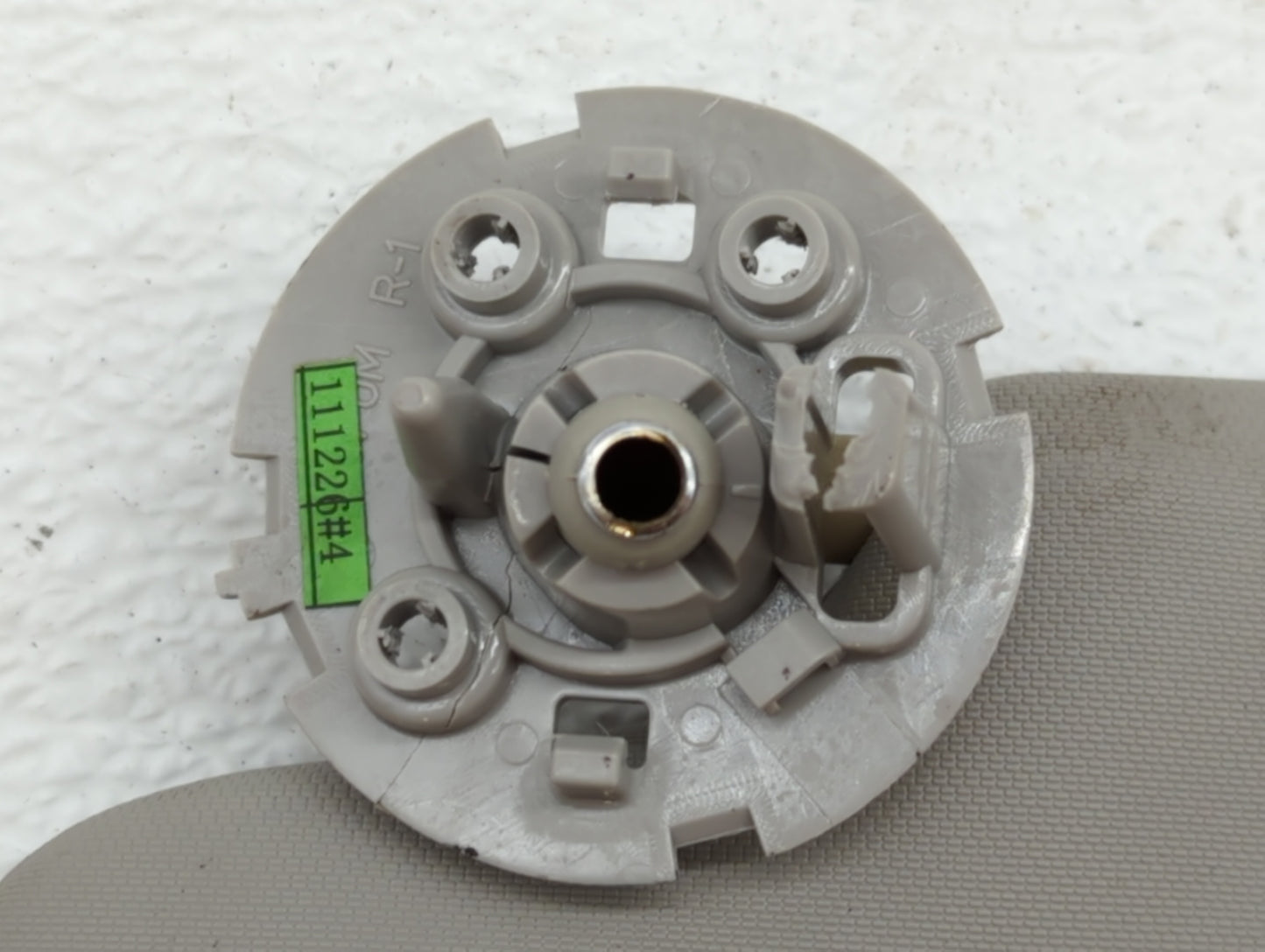 2011-2016 Chevrolet Cruze Sun Visor Shade Replacement Passenger Right Mirror Fits Fits 2011 2012 2013 2014 2015 2016 OEM Use