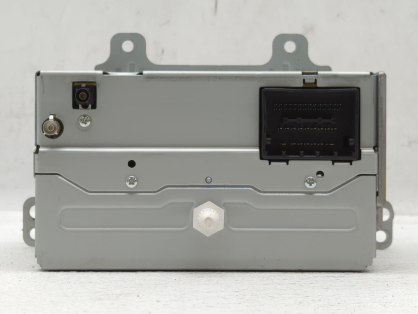 2012 Chevrolet Cruze Radio AM FM Cd Player Receiver Replacement P/N:22870782 Fits OEM Used Auto Parts - Oemusedautoparts1.co