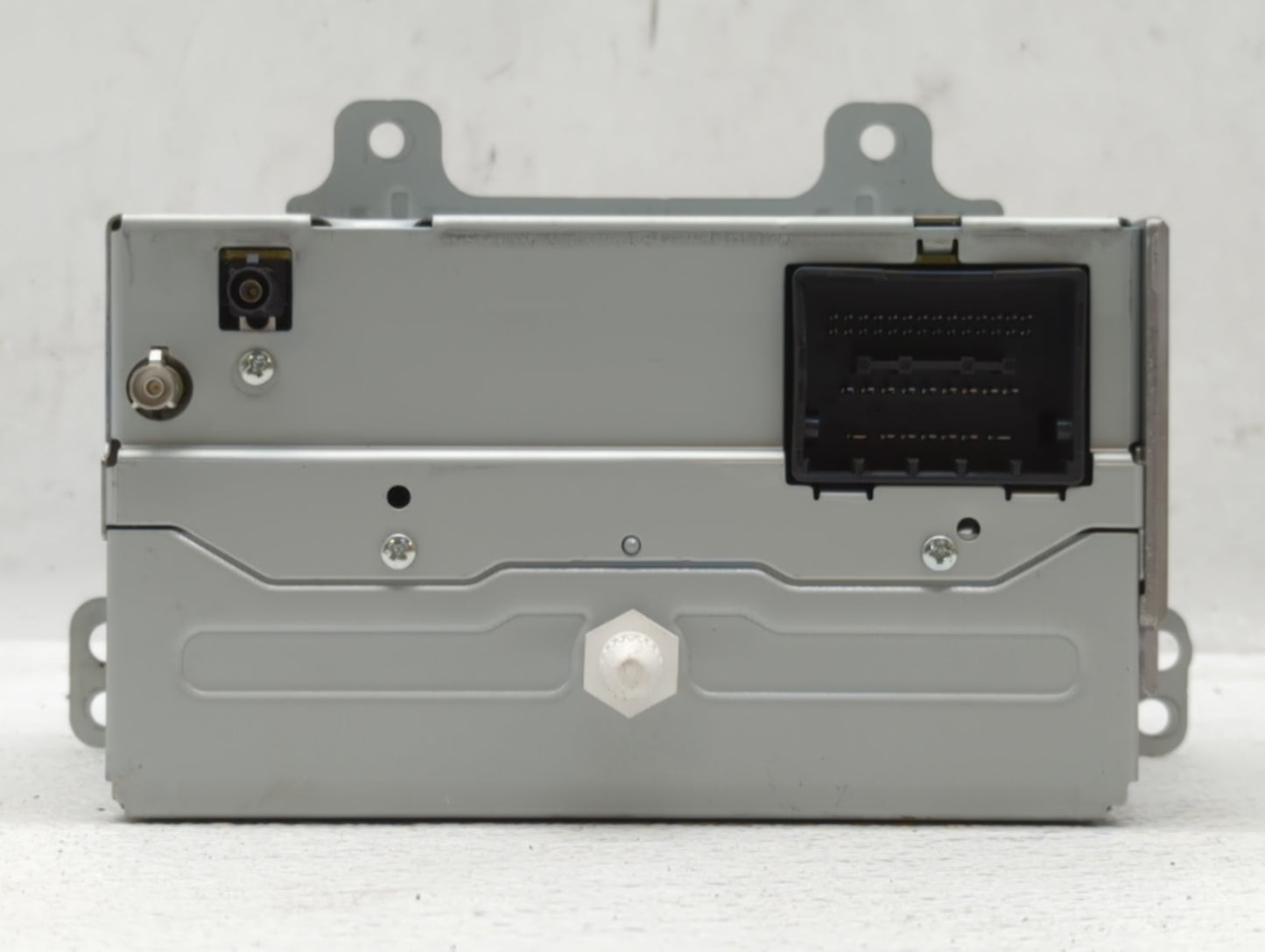 2012 Chevrolet Cruze Radio AM FM Cd Player Receiver Replacement P/N:22870782 Fits OEM Used Auto Parts - Oemusedautoparts1.co
