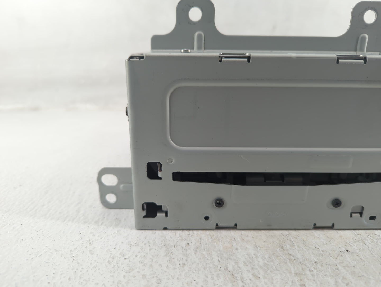 2012-2012 Chevrolet Cruze Am Fm Cd Player Radio Receiver - Oemusedautoparts1.com