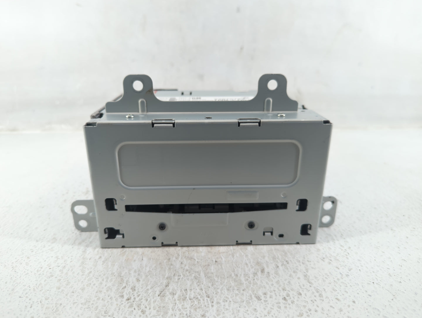 2012-2012 Chevrolet Cruze Am Fm Cd Player Radio Receiver - Oemusedautoparts1.com