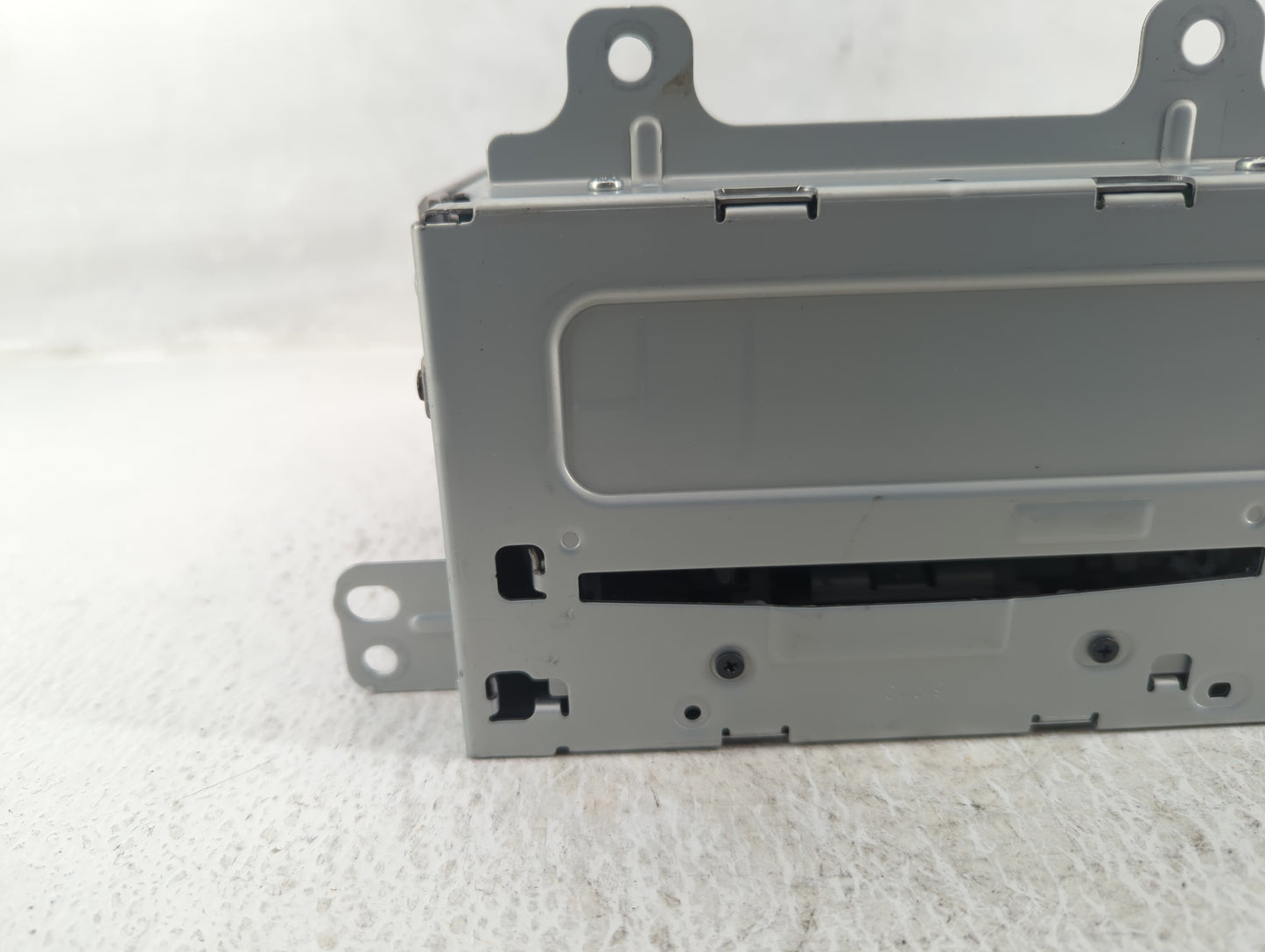 2012-2012 Chevrolet Cruze Am Fm Cd Player Radio Receiver - Oemusedautoparts1.com