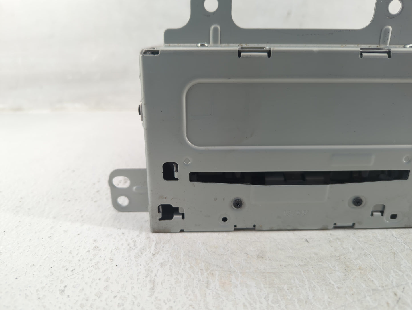 2012-2012 Chevrolet Cruze Am Fm Cd Player Radio Receiver - Oemusedautoparts1.com