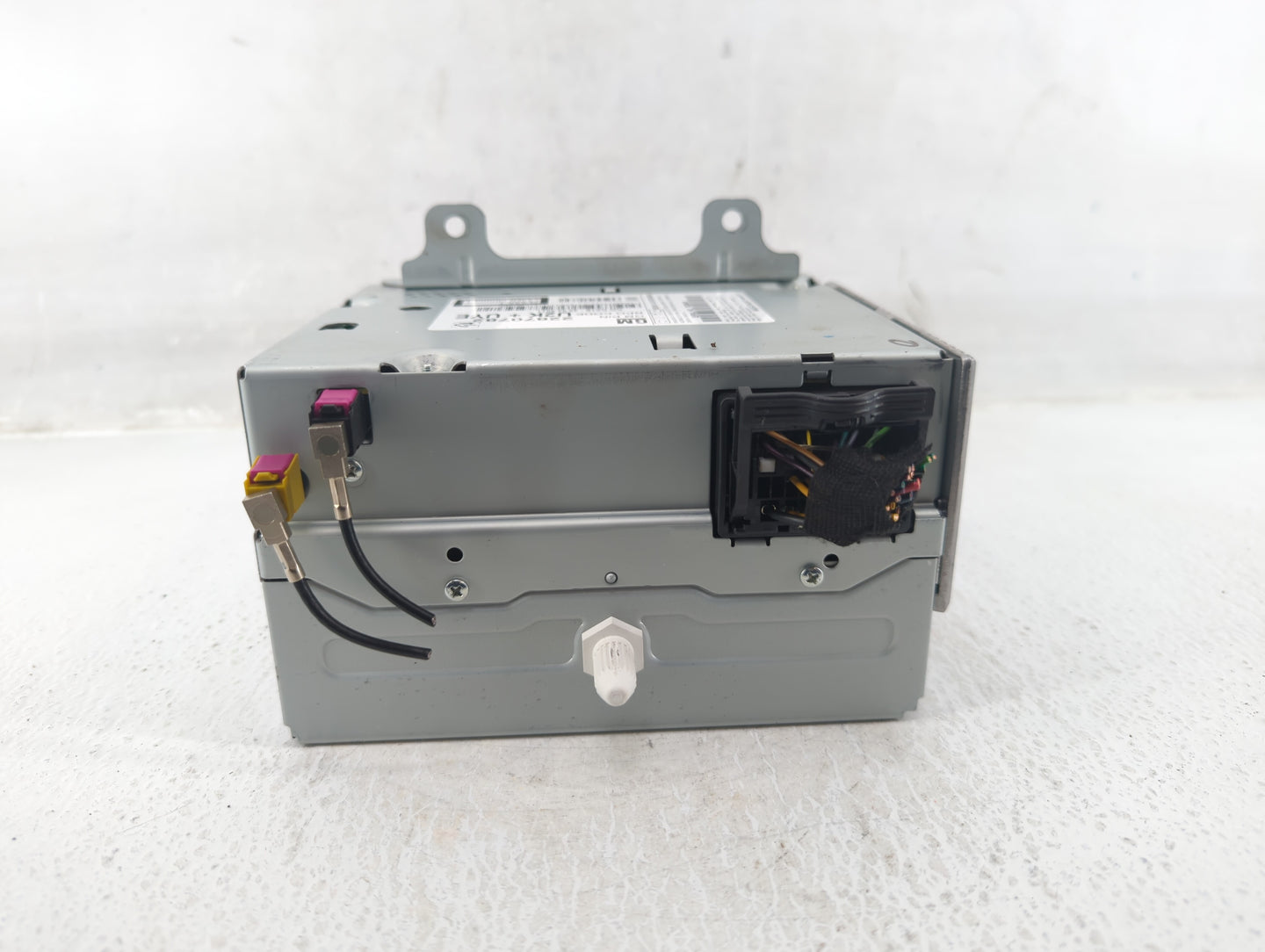 2012-2012 Chevrolet Cruze Am Fm Cd Player Radio Receiver - Oemusedautoparts1.com