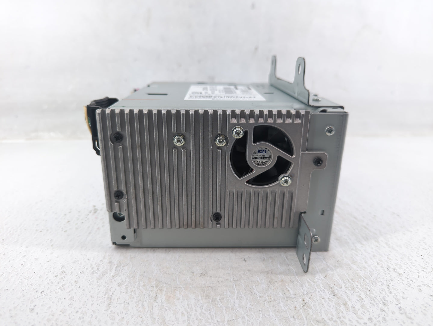 2012-2012 Chevrolet Cruze Am Fm Cd Player Radio Receiver - Oemusedautoparts1.com
