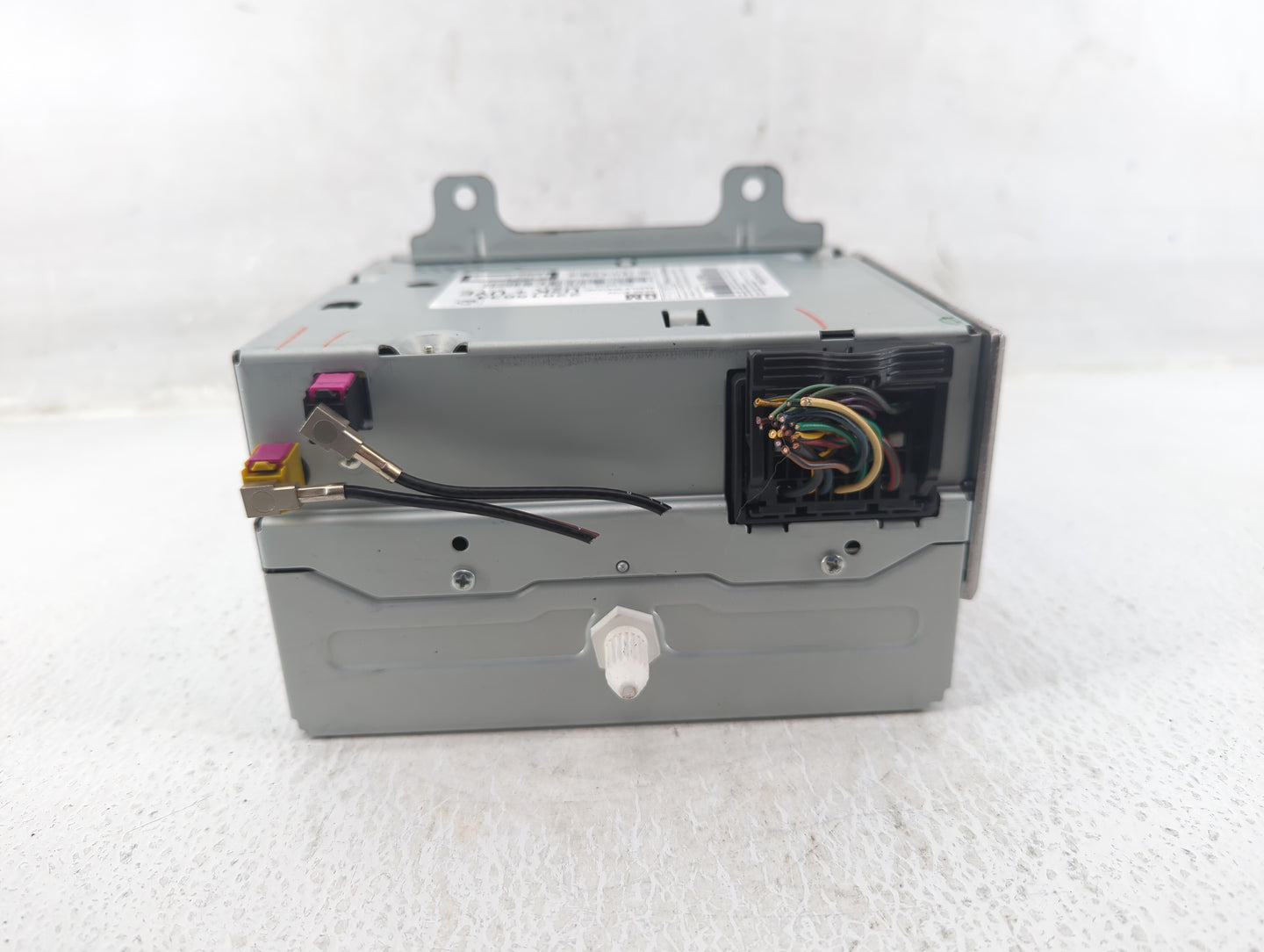 2012-2012 Chevrolet Cruze Am Fm Cd Player Radio Receiver - Oemusedautoparts1.com