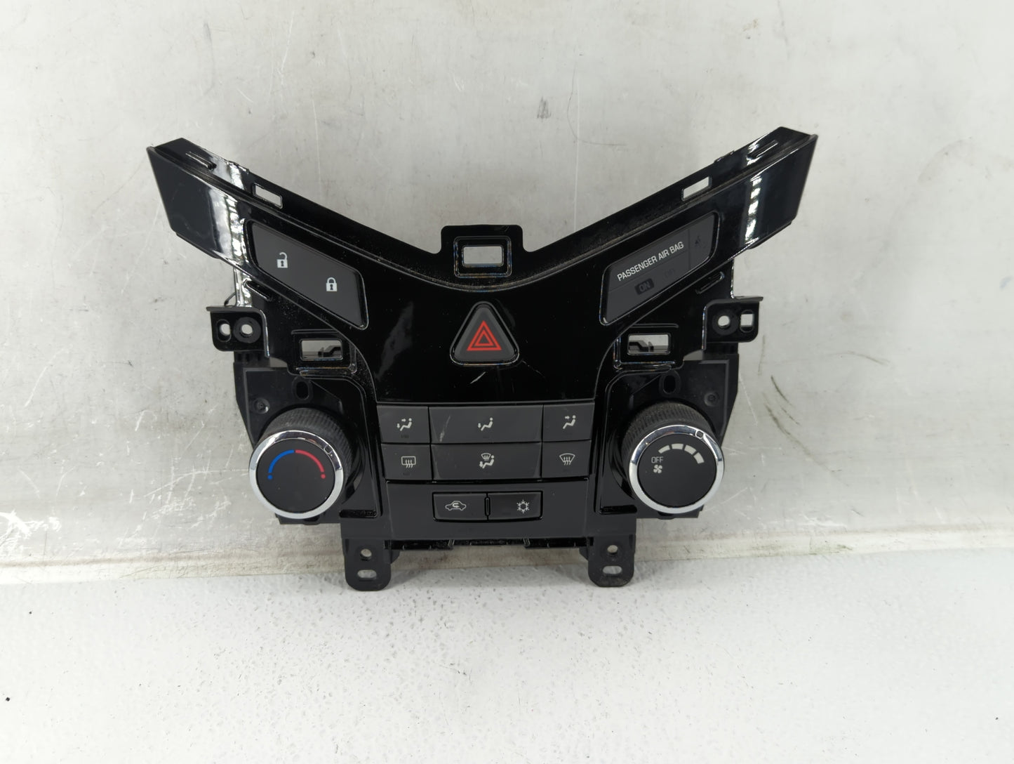 2011-2012 Chevrolet Cruze Climate Control Module Temperature AC/Heater Replacement P/N:95017054 Fits Fits 2011 2012 OEM Used