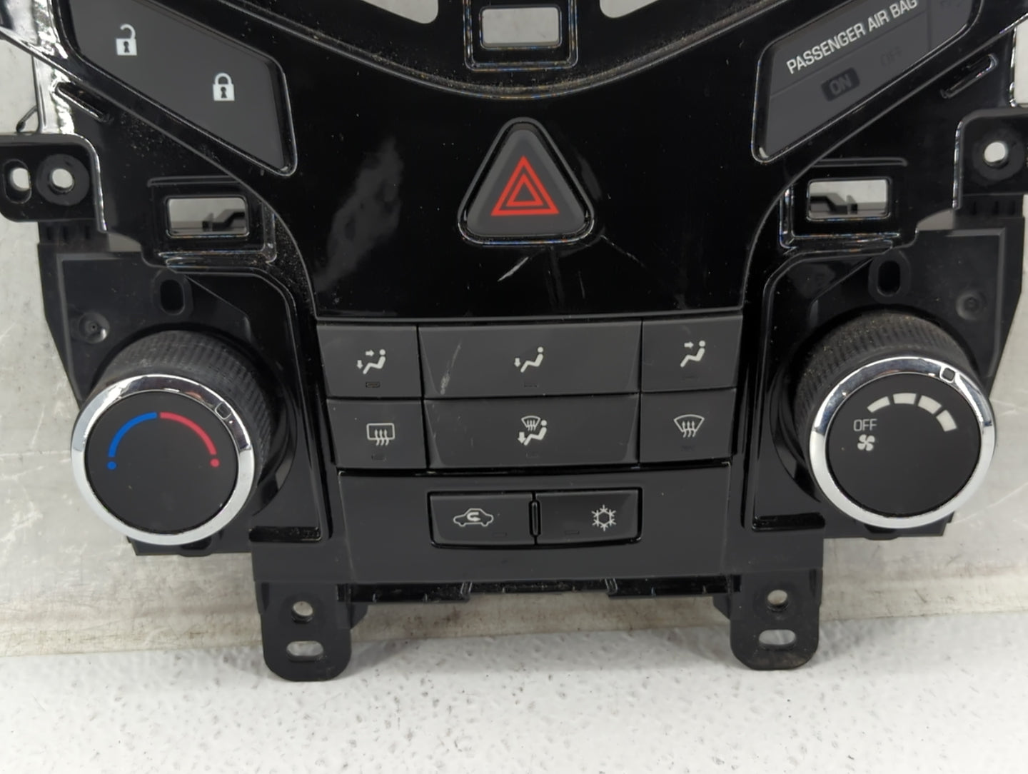 2011-2012 Chevrolet Cruze Climate Control Module Temperature AC/Heater Replacement P/N:95017054 Fits Fits 2011 2012 OEM Used